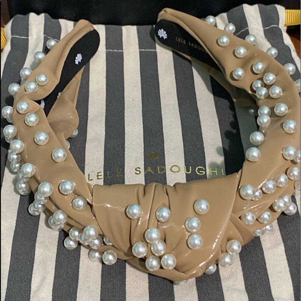 Lele Sadoughi Gingerbread Pearl Headband